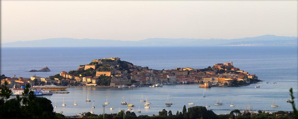 Appartamenti Bellavista By Helloelba Portoferraio Exterior photo