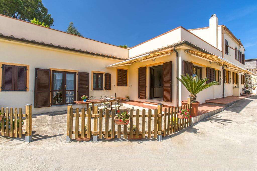 Appartamenti Bellavista By Helloelba Portoferraio Exterior photo